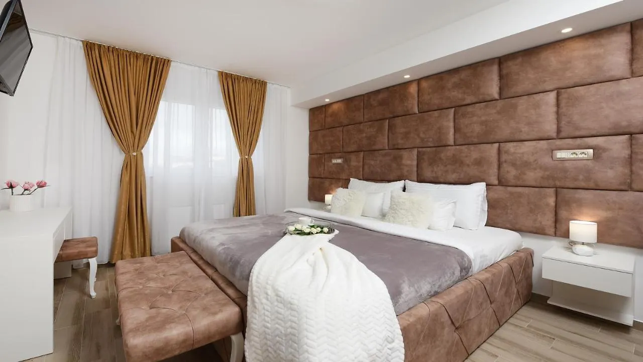 Luxury Residence Villa Astria Knezevic 0*,